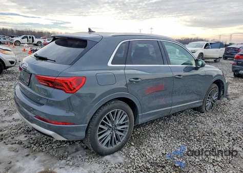 2022 Audi Q3 Premium 40 z USA, uszkodzony, nr VIN WA1AUCF36N1020566